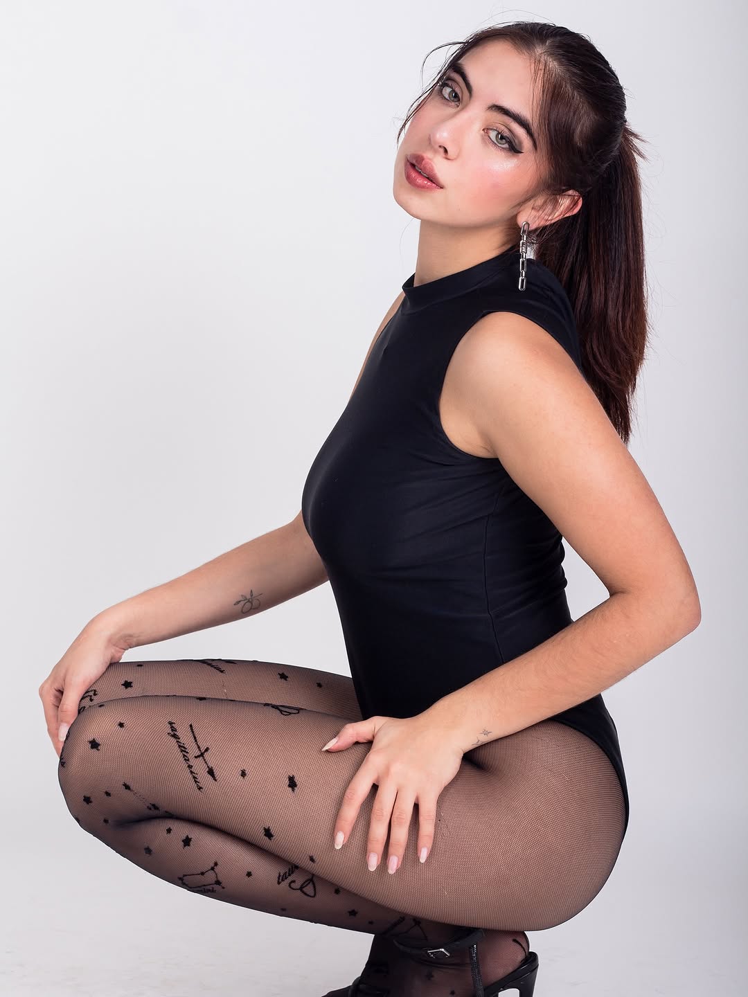 Karachi Escort Service Premium Lifestyle